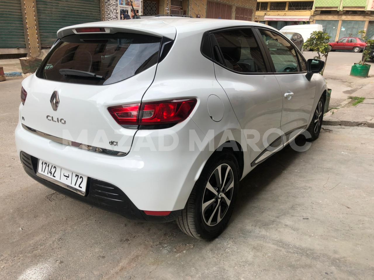 vendre une voiture Renault clio diesel 2018